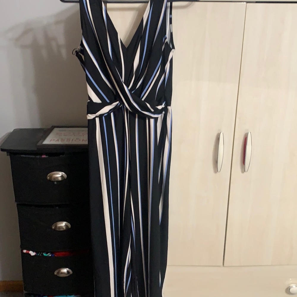 V Neck Wide Leg Jumpsuit